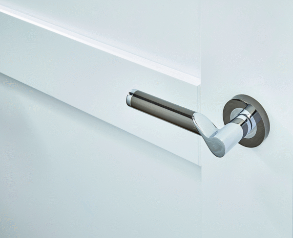 Ironmongery Polaris Handle Hardware Pack - Image 2