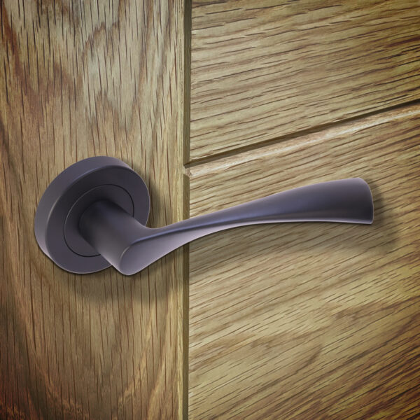 Sesia Standard Door Handle Pack with 65mm Latch